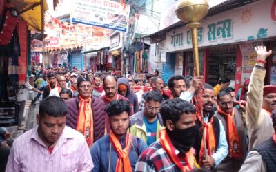 हनुमान जयंती पर ध्वज के साथ निकाली भव्य शोभायात्रा,नगर बजरंगबली के जयकारों से गूंज उठा