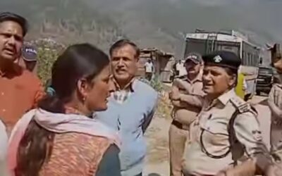 हॉटमिक्स प्लांट के खिलाफ ग्रामीणों का विरोध, पुलिस ने बलपूर्वक ग्रामीणों को हटाया,हाईकोर्ट में जनहित याचिका दायर करेंगे