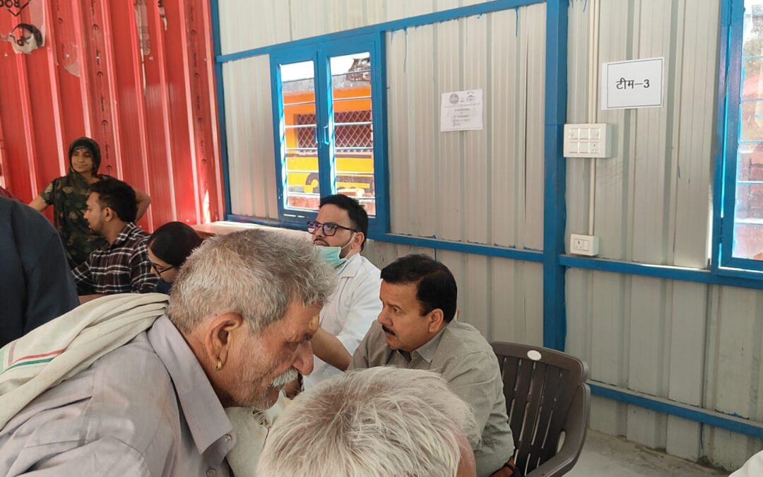 सीएमओ डा. बीएस रावत ने किया हीना स्वास्थ्य पंजीकरण केंद्र का औचक निरीक्षण​