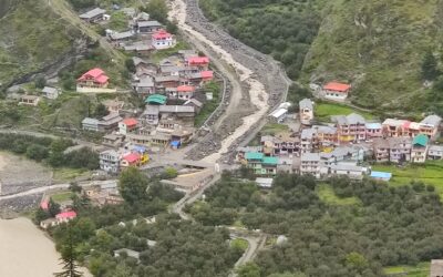 धराली आपदा के दूसरे दिन रेस्क्यू अभियान में गंगोत्री हाईवे बना बाधा,सड़क मार्ग से नहीं पहुंच पाई रेस्क्यू टीमें