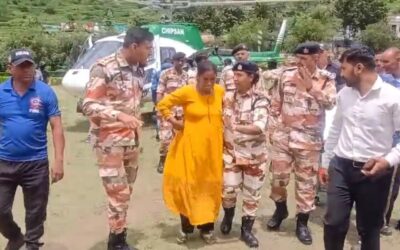 पांच गर्भवती महिलाओं को हेली रेस्क्यू कर पहुंचाया जिला अस्पताल, स्त्री रोग विशेषज्ञ कर रही निगरानी